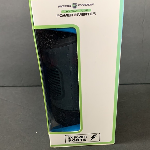 Road Proof Power Inverter 130W 3.1 amp NIB - Picture 2 of 6